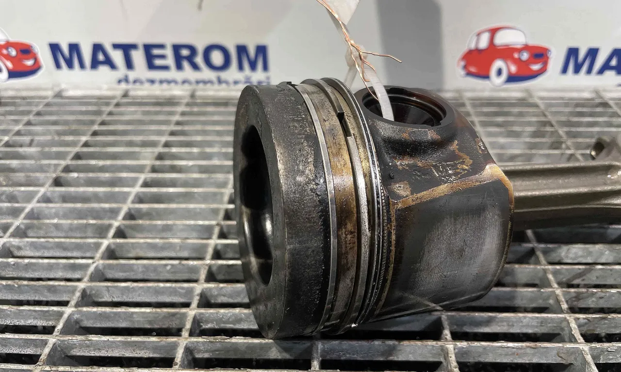 PISTON VOLKSWAGEN PASSAT B8 2014-2019