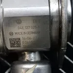 POMPA BENZINA VOLKSWAGEN PASSAT B8 1.4 TSI 2014-2019 oe-04E127025A, vedere laterala