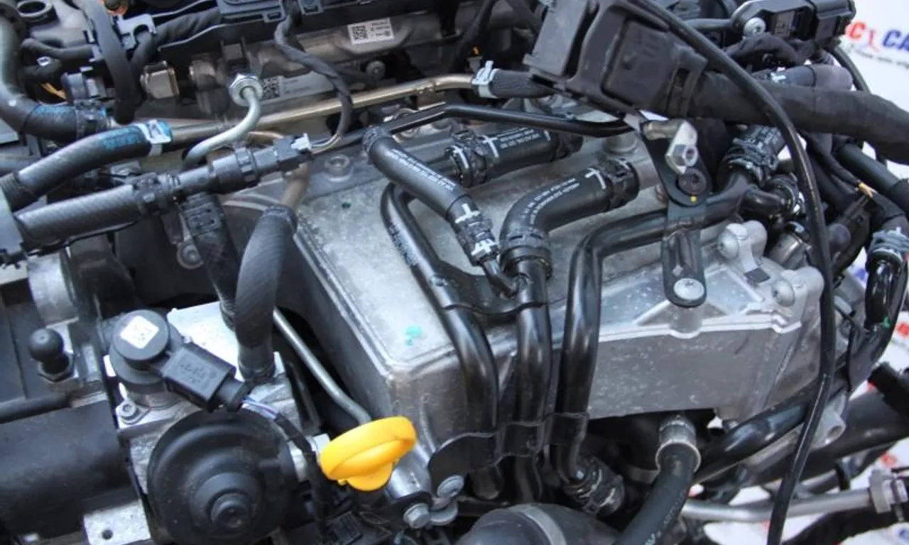 Rampa injectoare VOLKSWAGEN PASSAT B8 2014-null
