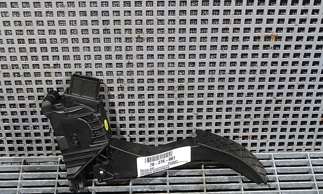 PEDALA ACCELERATIE VOLKSWAGEN PASSAT B8 2014-2019
