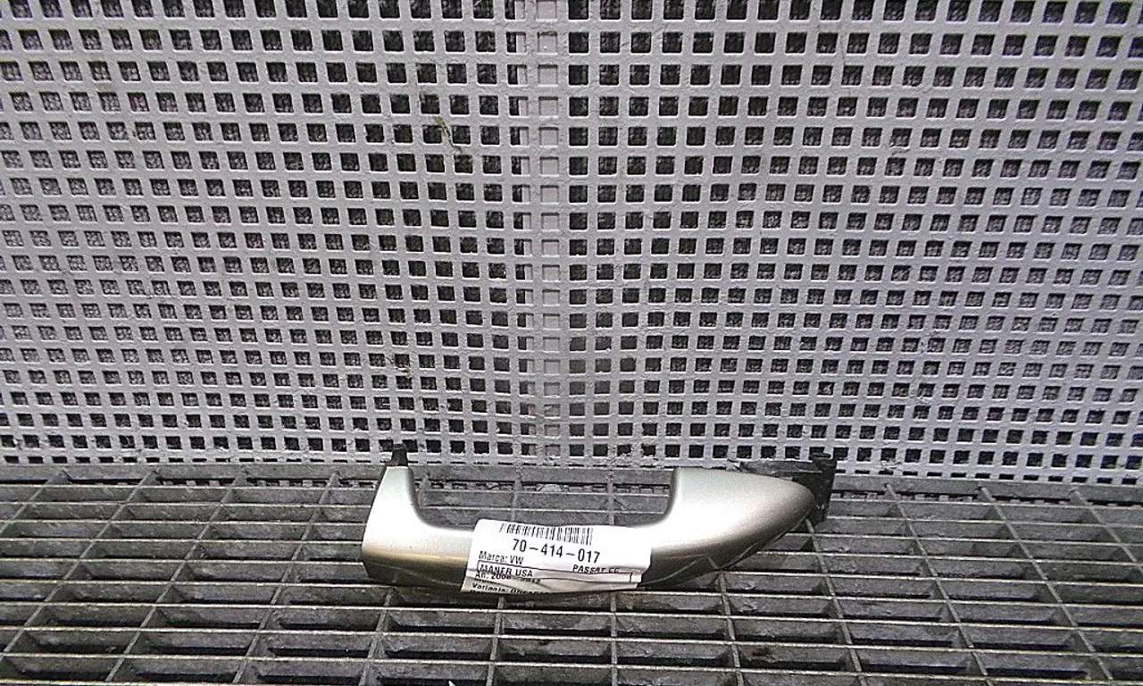 MANER USA FATA DREAPTA VOLKSWAGEN PASSAT CC B6 2008-2012