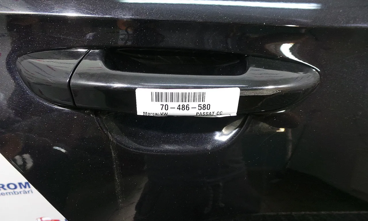 MANER USA SPATE DREAPTA VOLKSWAGEN PASSAT CC B6 2008-2012