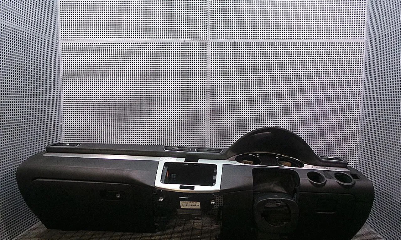 PLANSEU BORD VOLKSWAGEN PASSAT CC B6 2008-2012