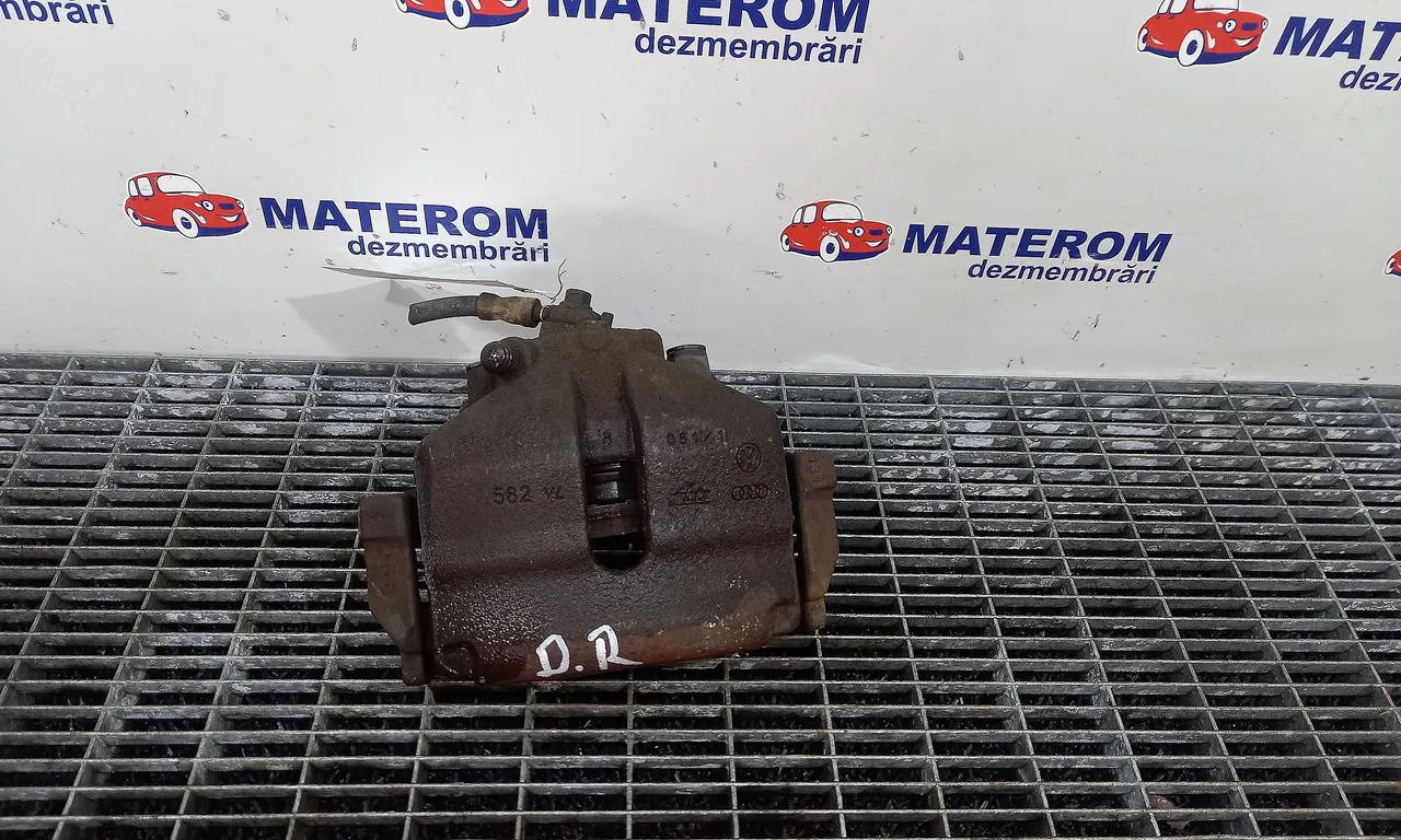 ETRIER FATA DREAPTA VOLKSWAGEN PASSAT CC B6 2008-2012