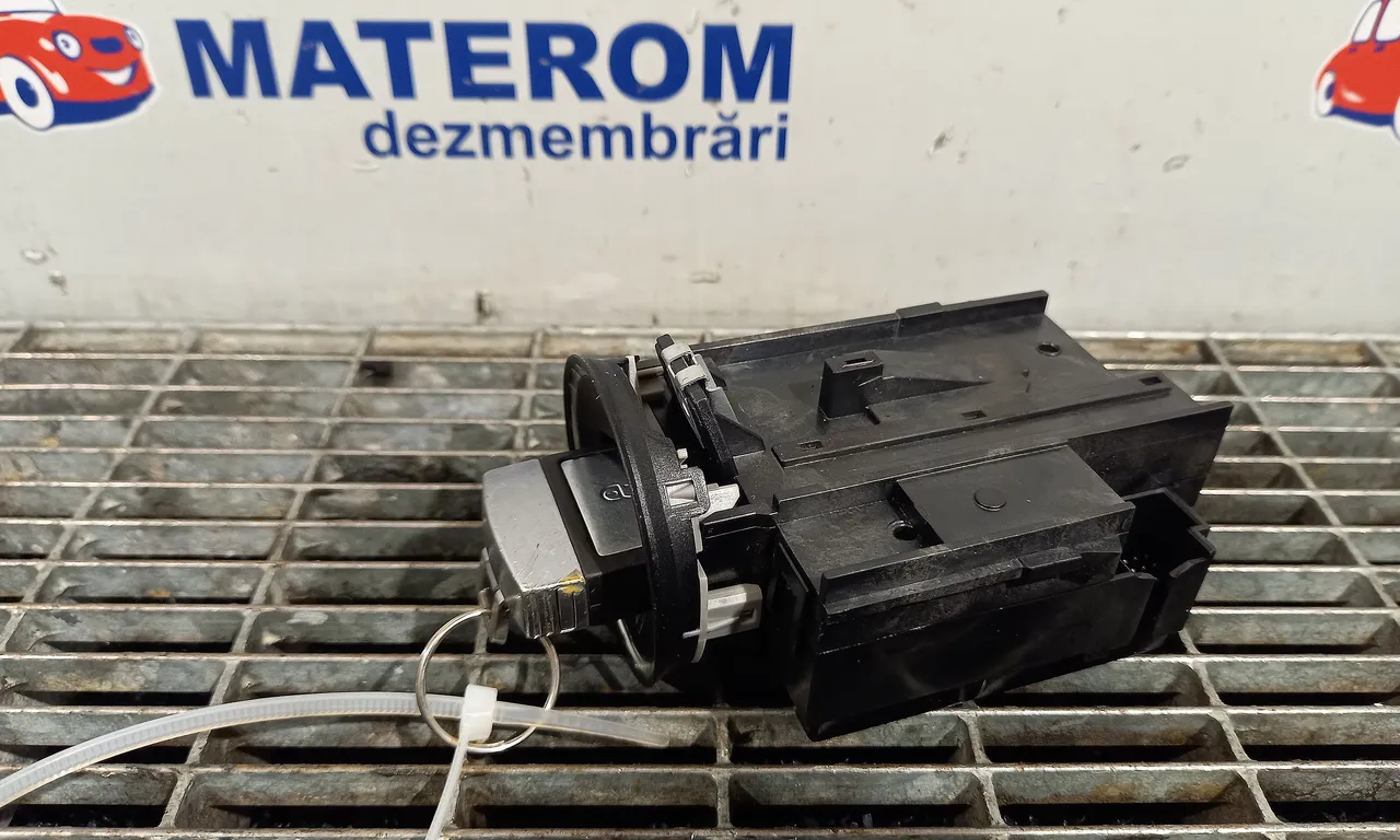 CONTACT PORNIRE VOLKSWAGEN PASSAT CC B6 2008-2012