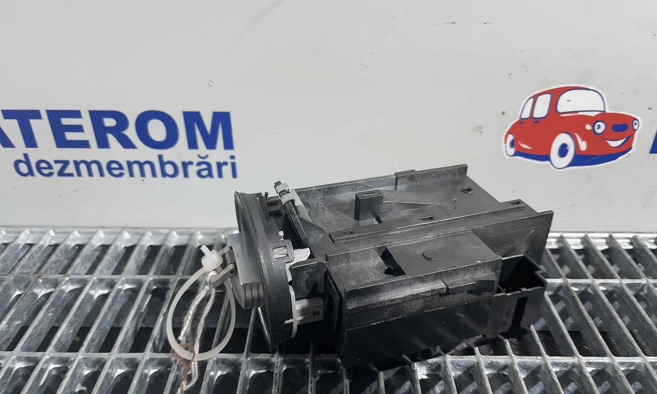 CONTACT PORNIRE VOLKSWAGEN PASSAT CC B6 2008-2012