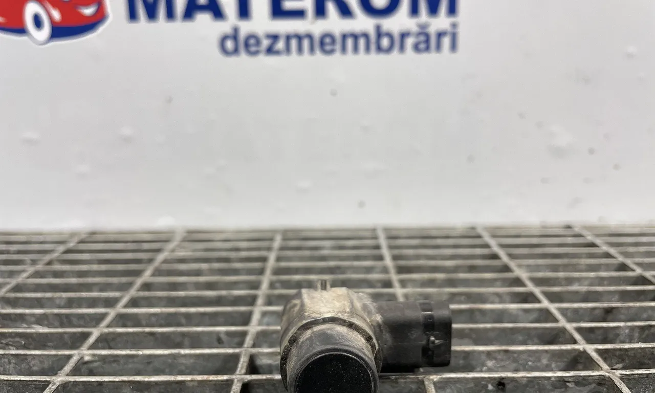 SENZOR PARCARE FATA VOLKSWAGEN PASSAT CC B6 2008-2012