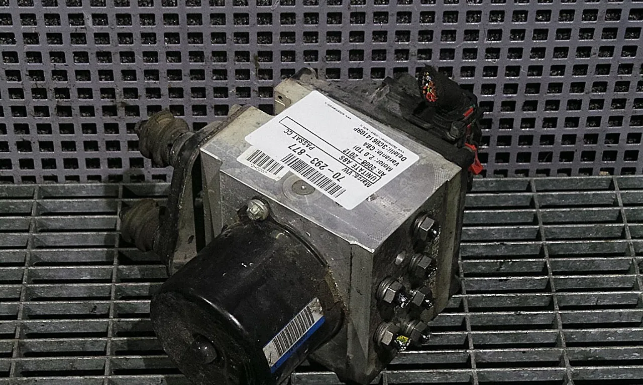 UNITATE ABS VOLKSWAGEN PASSAT CC B6 2008-2012