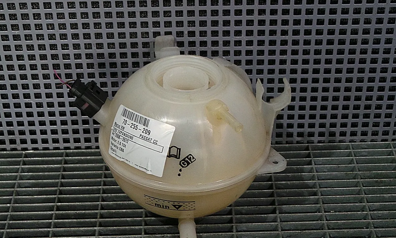 VAS EXPANSIUNE VOLKSWAGEN PASSAT CC B6 2008-2012