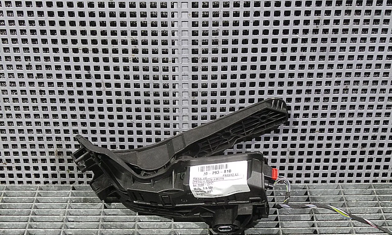 PEDALA ACCELERATIE VOLKSWAGEN PASSAT CC B6 2008-2012