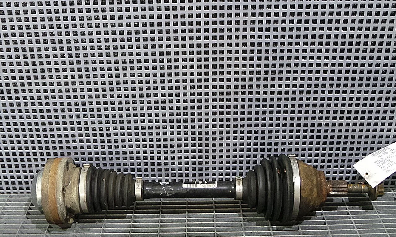 PLANETARA FATA STANGA VOLKSWAGEN PASSAT CC B6 2008-2012