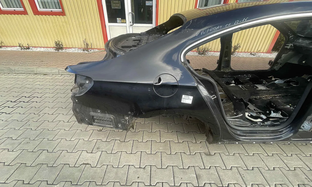 ARIPA SPATE DREAPTA VOLKSWAGEN PASSAT CC B7 2011-2017
