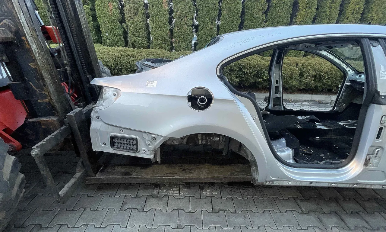 ARIPA SPATE DREAPTA VOLKSWAGEN PASSAT CC B7 2011-2017