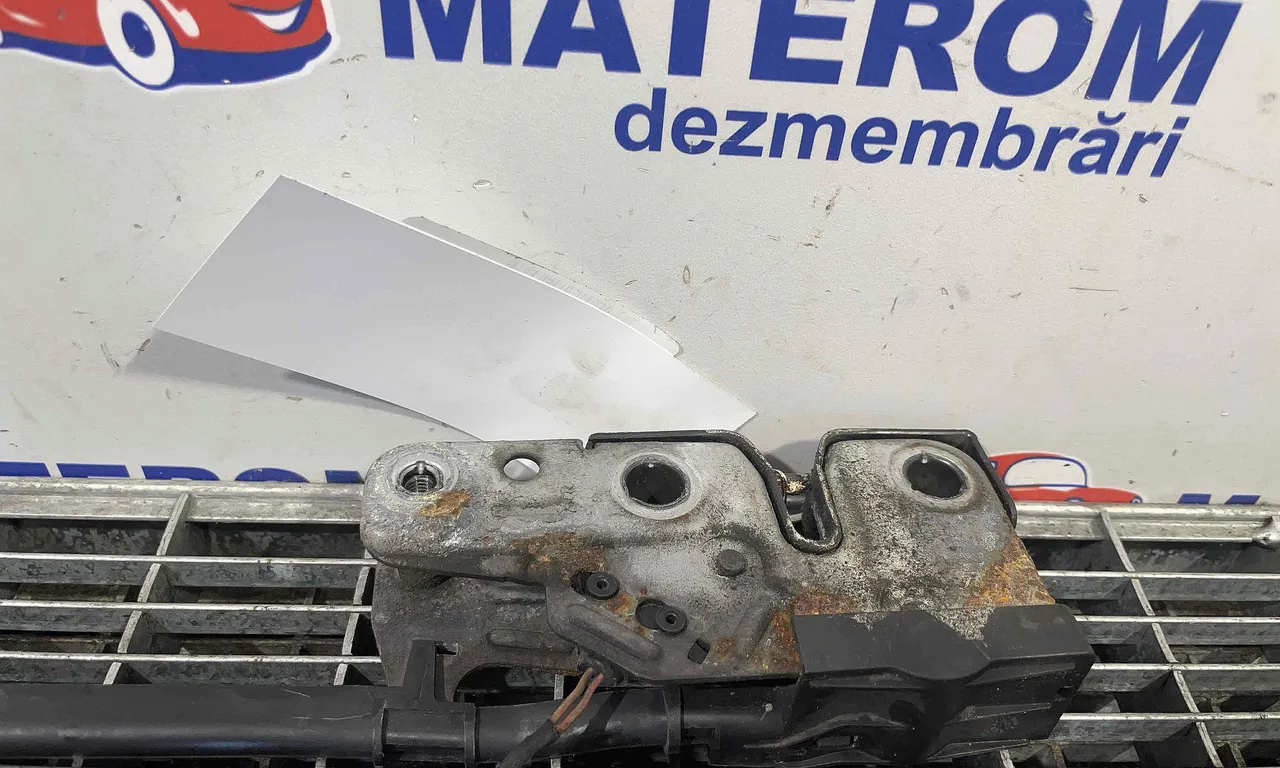 INCUIETOARE CAPOTA FATA VOLKSWAGEN PASSAT CC B7 2011-2017