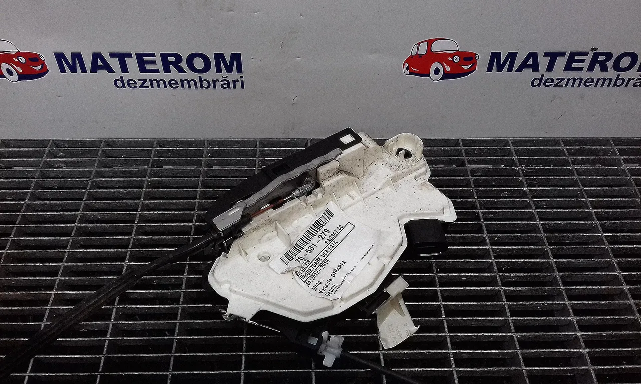 INCUIETOARE USA FATA DREAPTA VOLKSWAGEN PASSAT CC B7 2011-2017