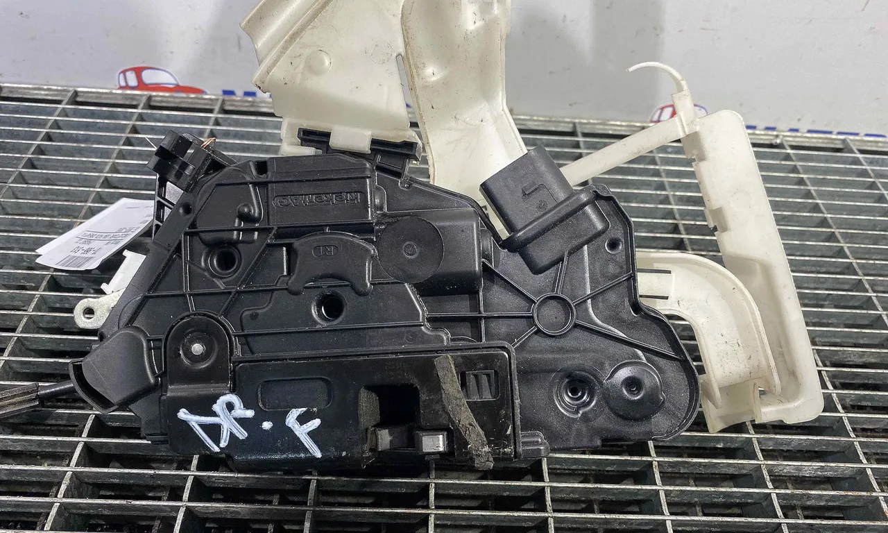 INCUIETOARE USA FATA DREAPTA VOLKSWAGEN PASSAT CC B7 2011-2017