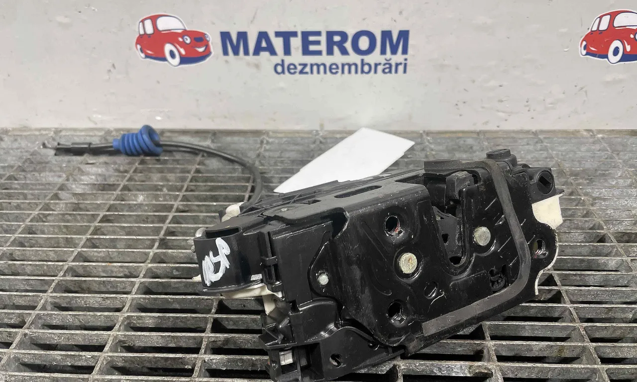 INCUIETOARE USA SPATE DREAPTA VOLKSWAGEN PASSAT CC B7 2011-2017
