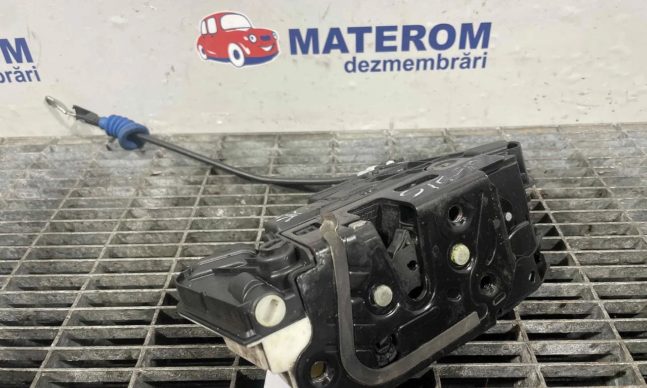 INCUIETOARE USA SPATE STANGA VOLKSWAGEN PASSAT CC B7 2011-2017