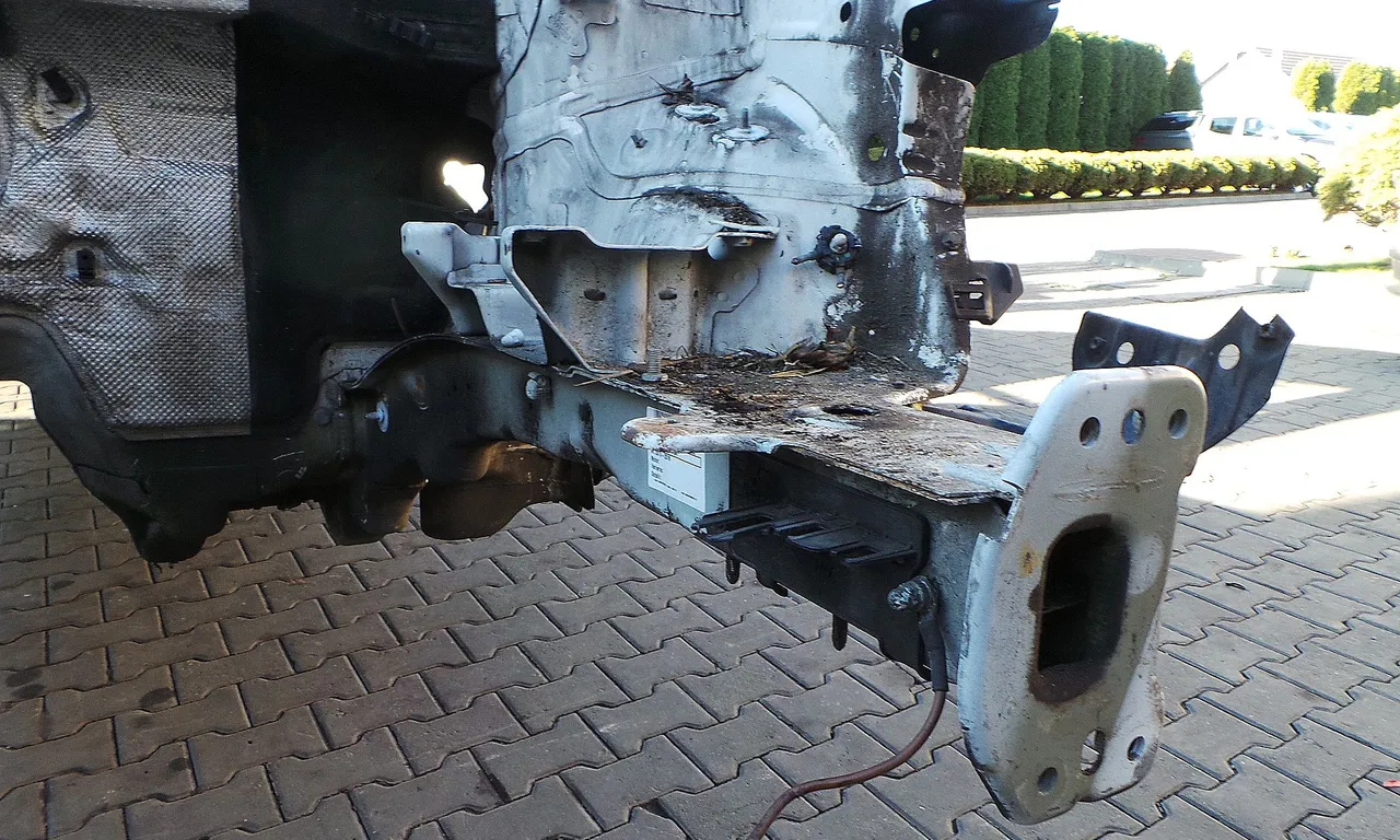 LONJERON STANGA VOLKSWAGEN PASSAT CC B7 2011-2017
