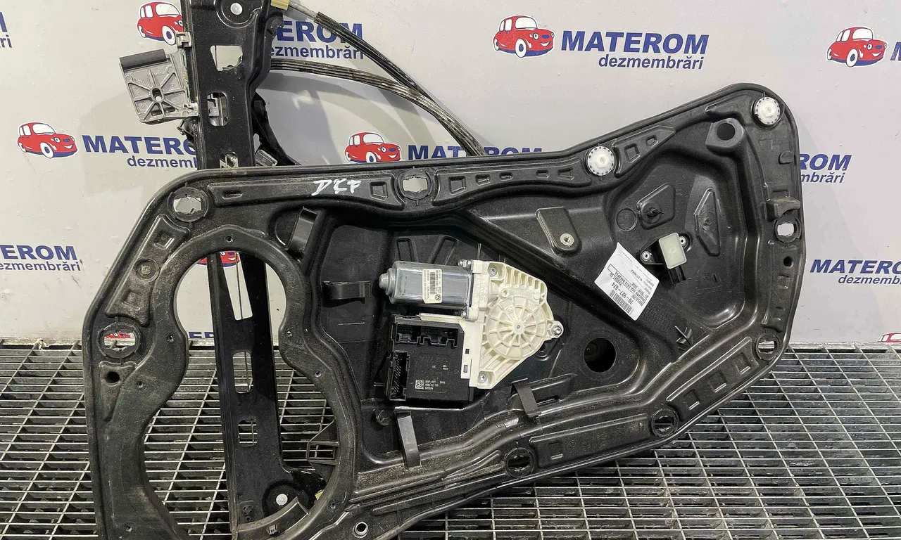 MACARA USA FATA DREAPTA VOLKSWAGEN PASSAT CC B7 2011-2017