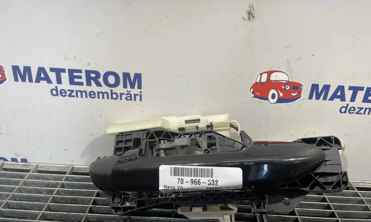 MANER USA SPATE DREAPTA VOLKSWAGEN PASSAT CC B7 2011-2017