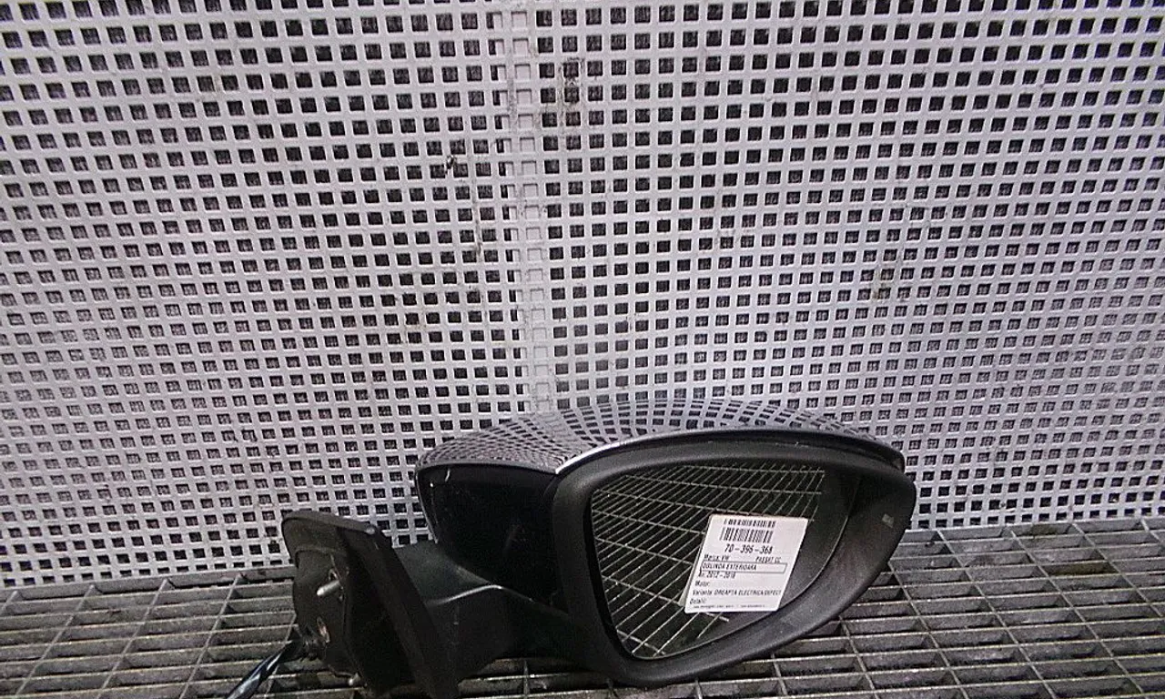OGLINDA EXTERIOARA DREAPTA VOLKSWAGEN PASSAT CC B7 2011-2017