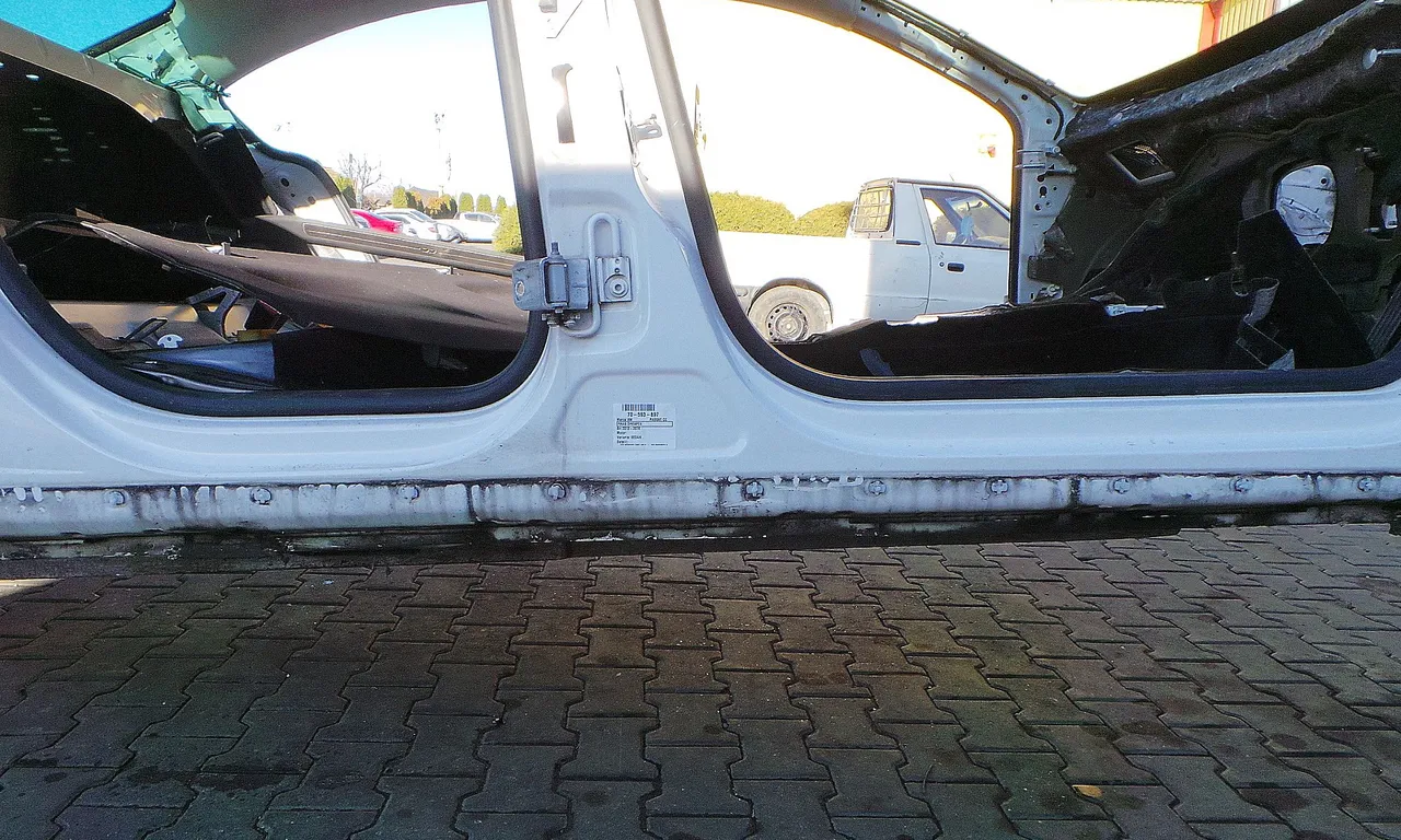 PRAG DREAPTA VOLKSWAGEN PASSAT CC B7 2011-2017