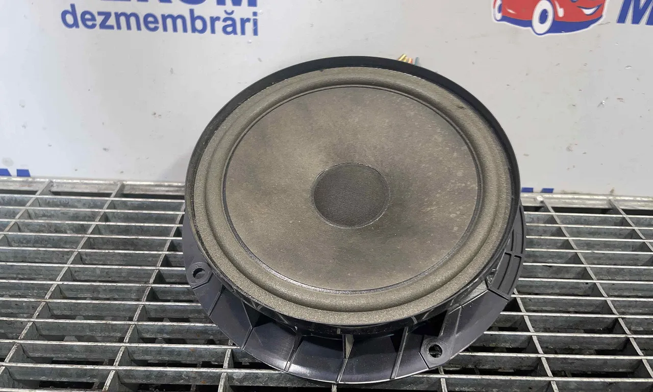DIFUZOR AUDIO VOLKSWAGEN PASSAT CC B7 2011-2017