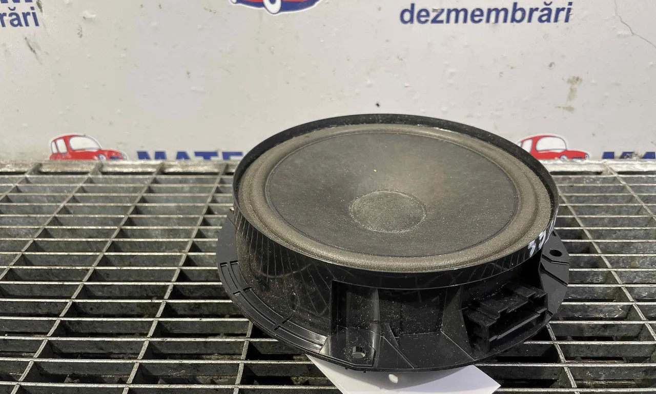 DIFUZOR AUDIO VOLKSWAGEN PASSAT CC B7 2011-2017