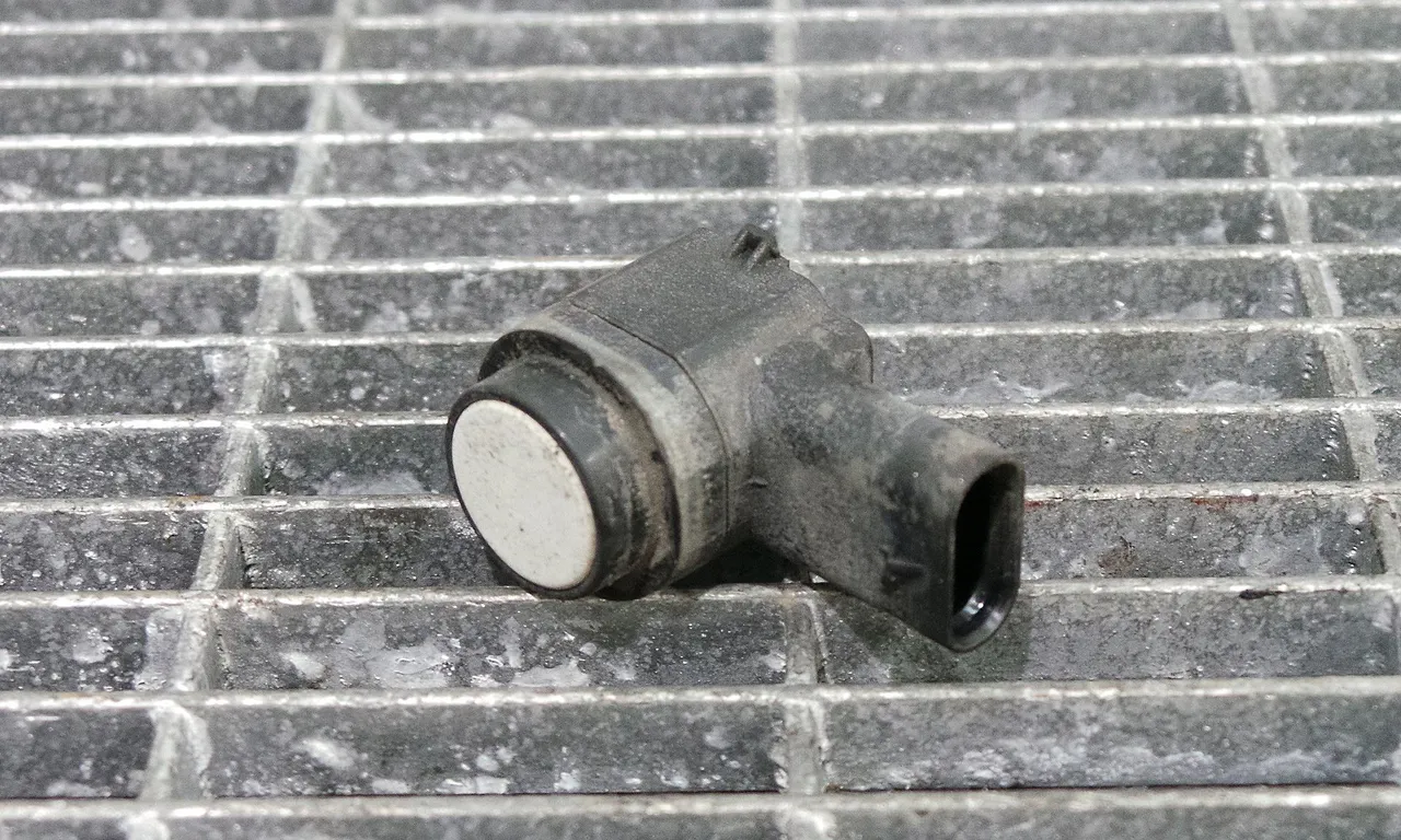 SENZOR PARCARE SPATE VOLKSWAGEN PASSAT CC B7 2011-2017