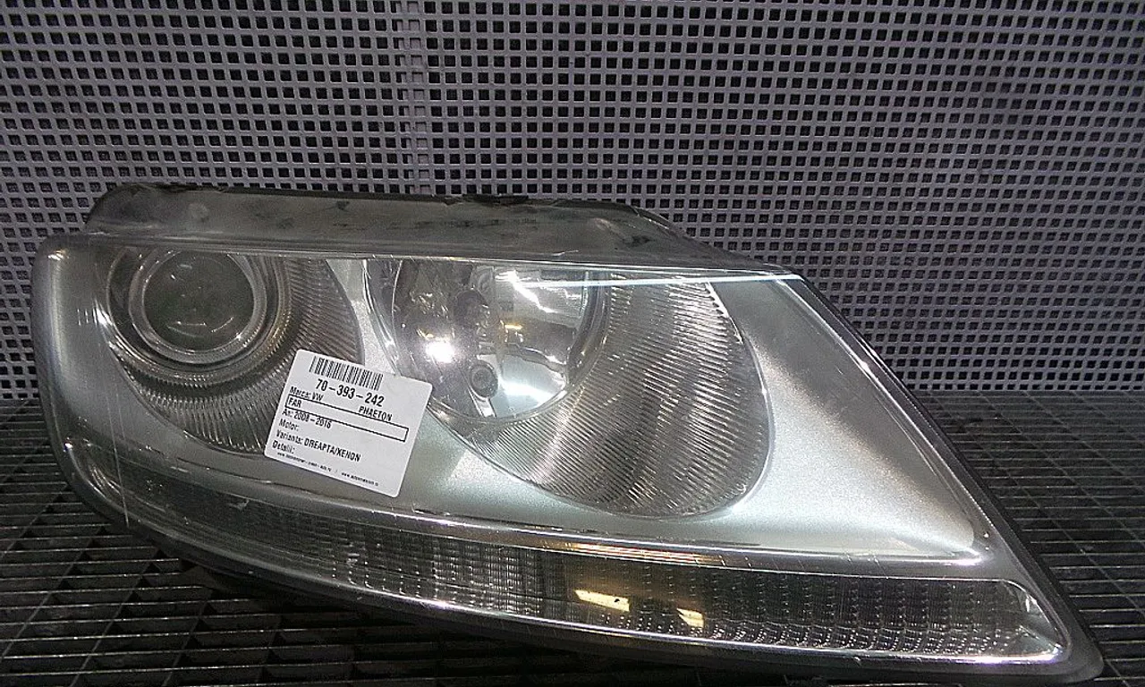 FAR DREAPTA VOLKSWAGEN PHAETON 2002-2016