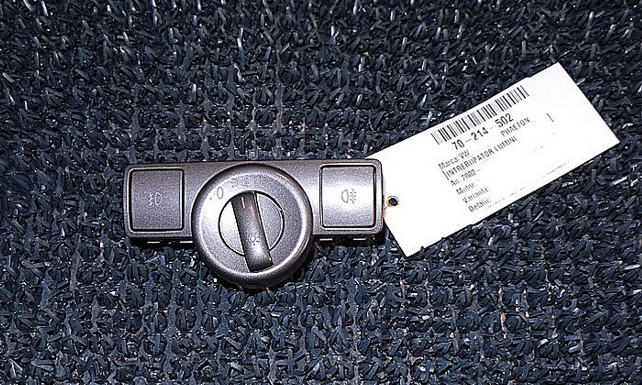 INTRERUPATOR LUMINI VOLKSWAGEN PHAETON 2002-2016
