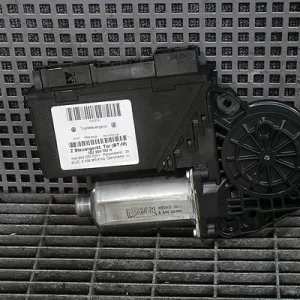 MOTORAS MACARA