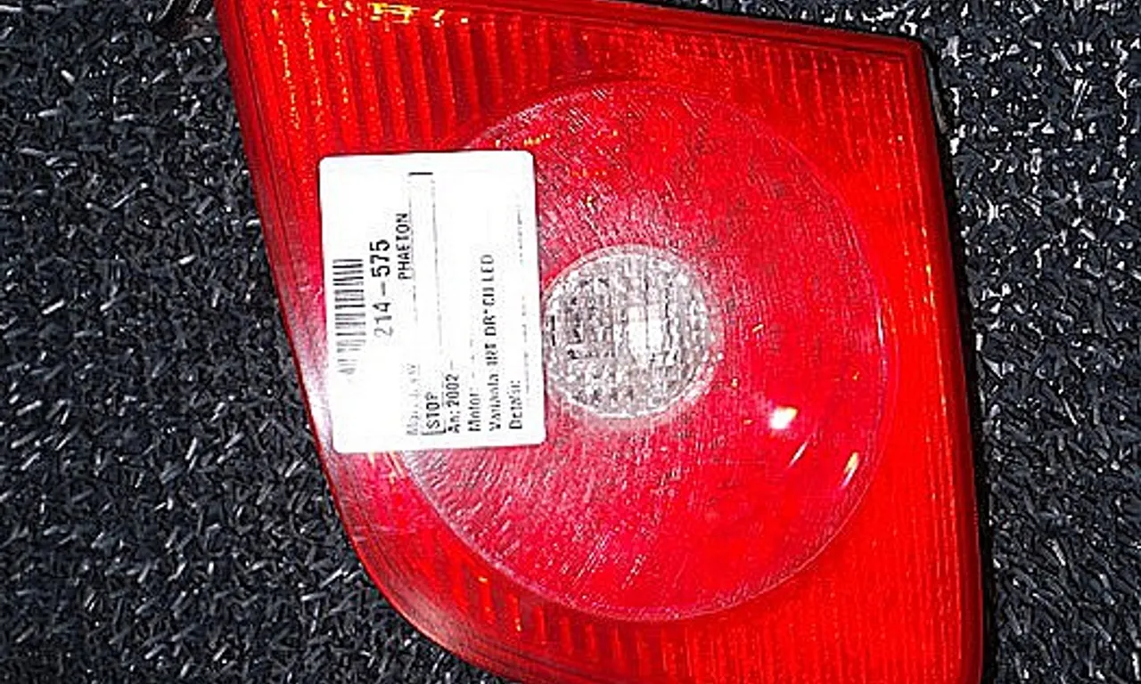 STOP INTERIOR DREAPTA VOLKSWAGEN PHAETON 2002-2016