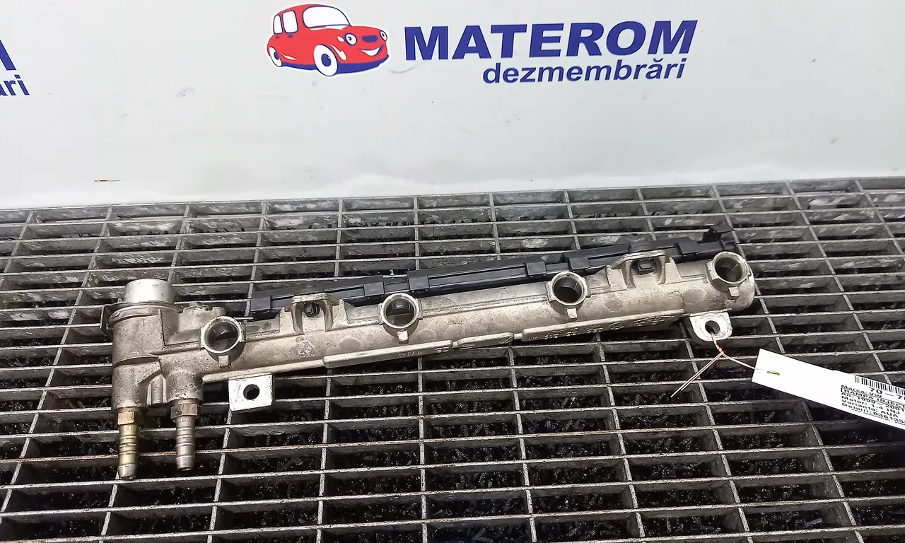 RAMPA INJECTIE VOLKSWAGEN POLO 1999-2001