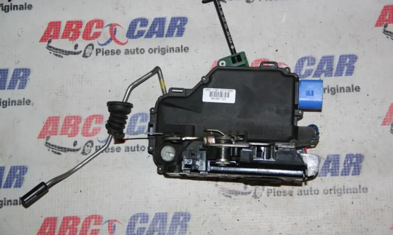 Broasca usa dreapta fata VOLKSWAGEN POLO IV 2002-null