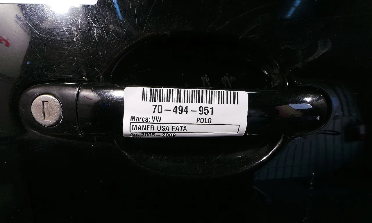 MANER USA FATA DREAPTA VOLKSWAGEN POLO IV 2001-2014