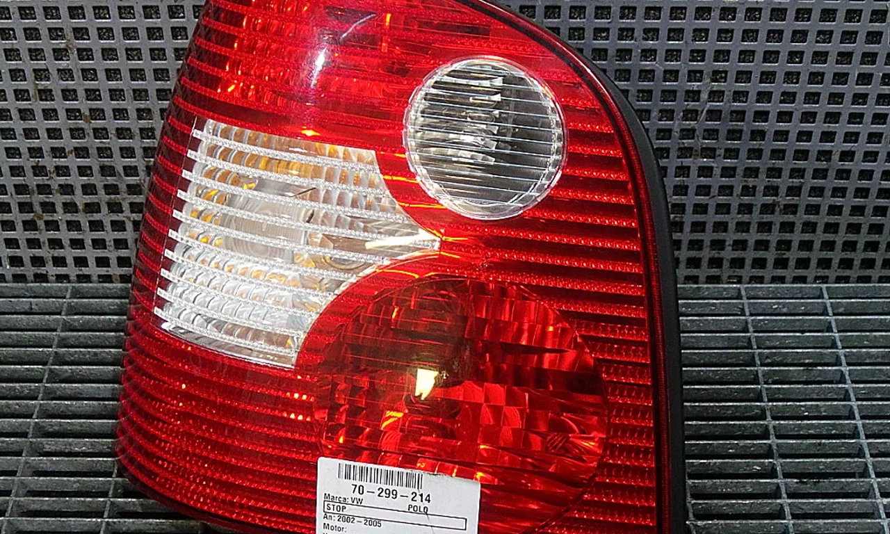 STOP STANGA VOLKSWAGEN POLO IV 2001-2014