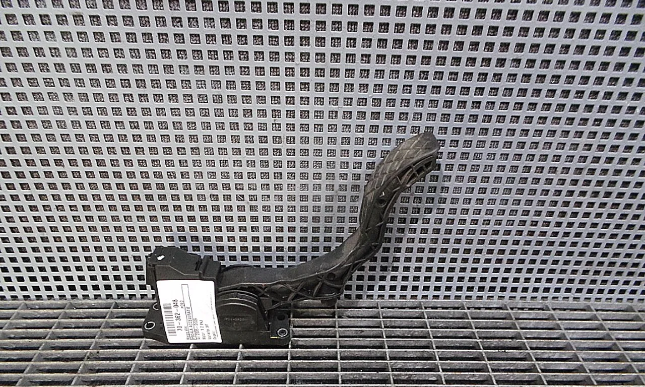 PEDALA ACCELERATIE VOLKSWAGEN POLO IV 2001-2014