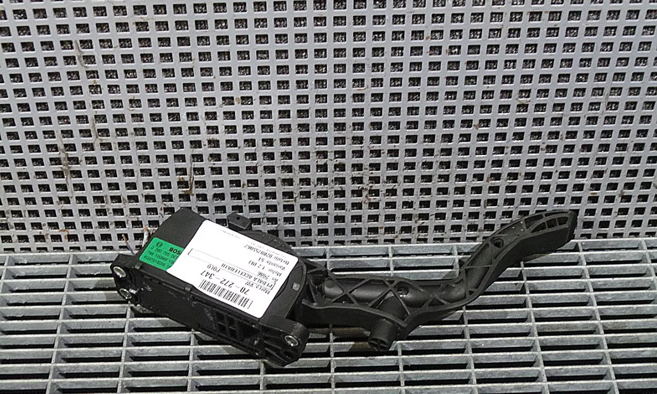PEDALA ACCELERATIE VOLKSWAGEN POLO IV 2001-2014