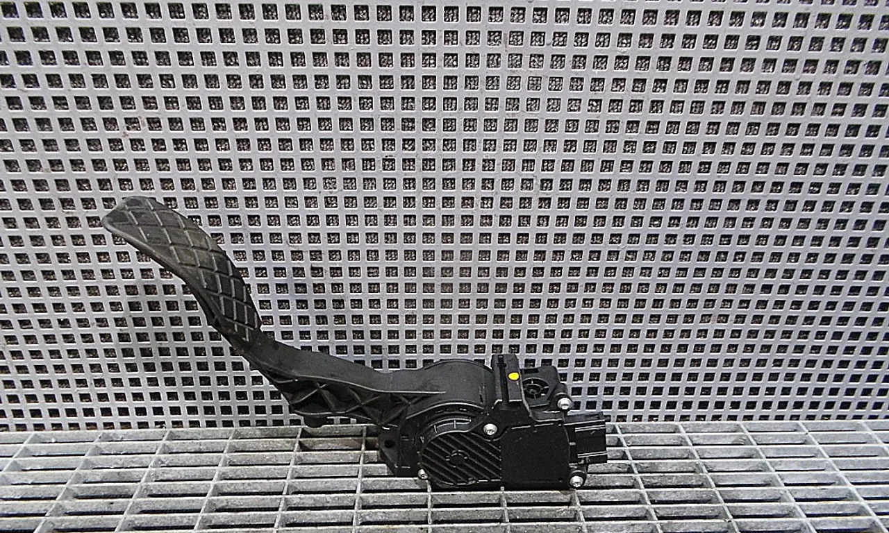 PEDALA ACCELERATIE VOLKSWAGEN POLO IV 2001-2014