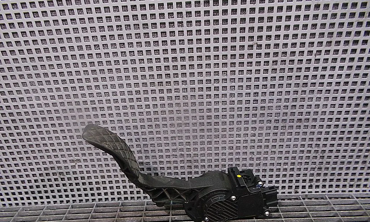 PEDALA ACCELERATIE VOLKSWAGEN POLO IV 2001-2014