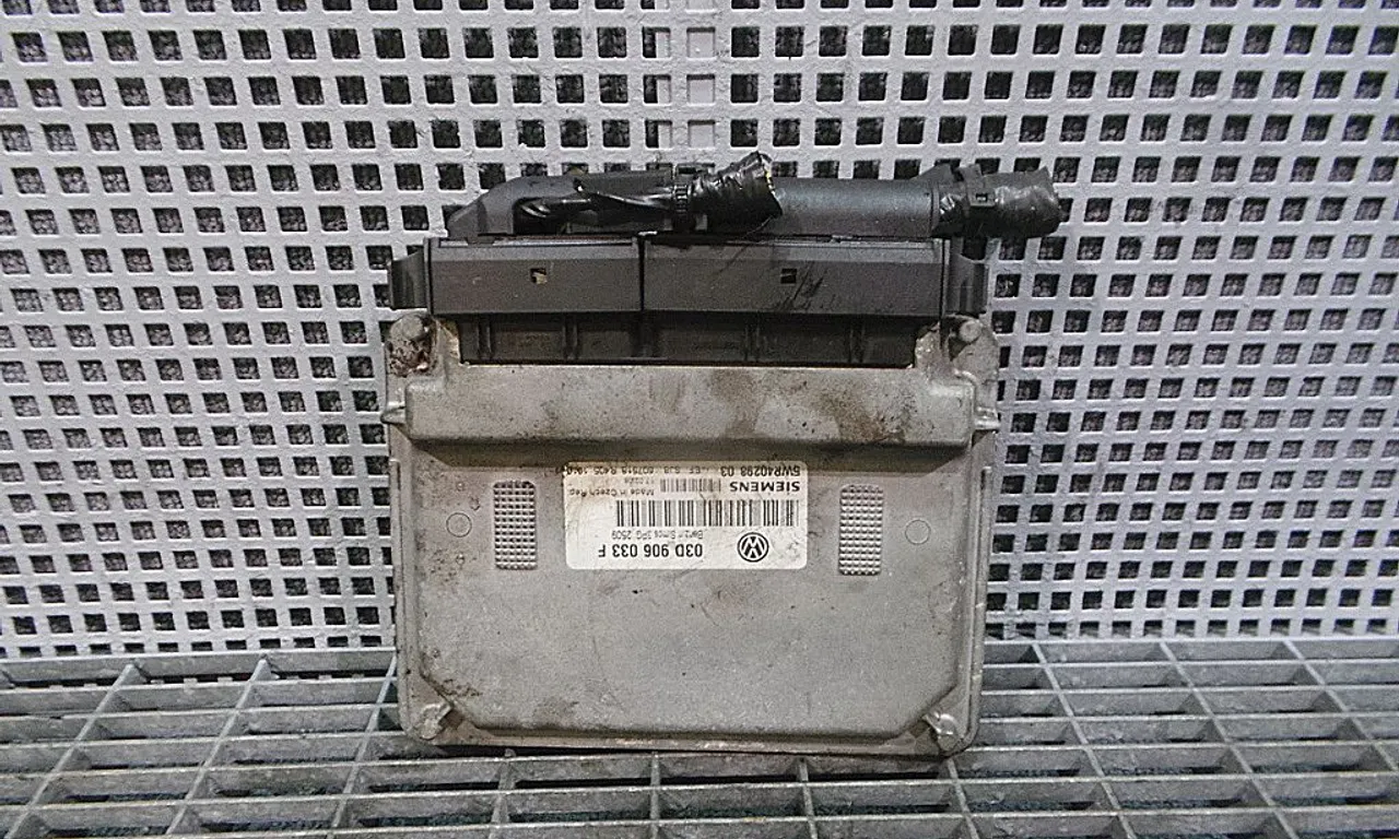 CALCULATOR MOTOR VOLKSWAGEN POLO IV 2002-2010