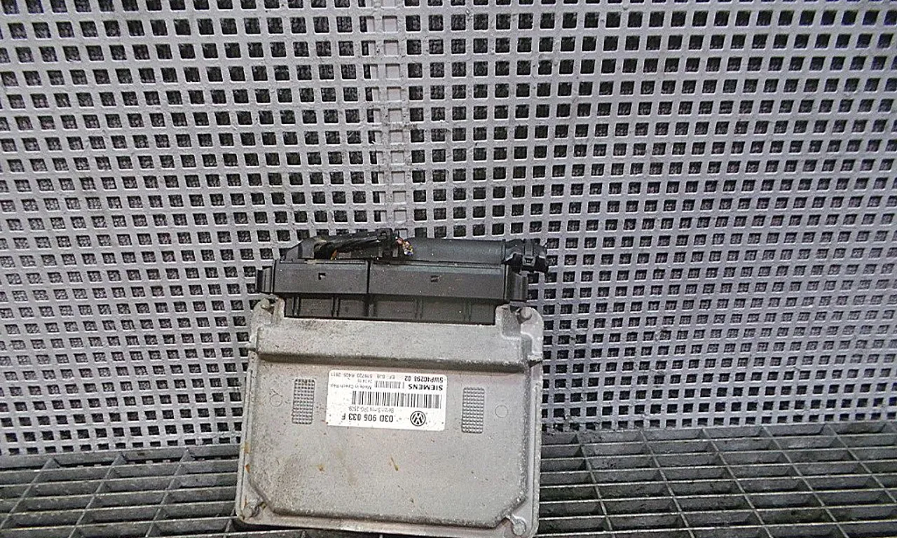 CALCULATOR MOTOR VOLKSWAGEN POLO IV 2002-2010