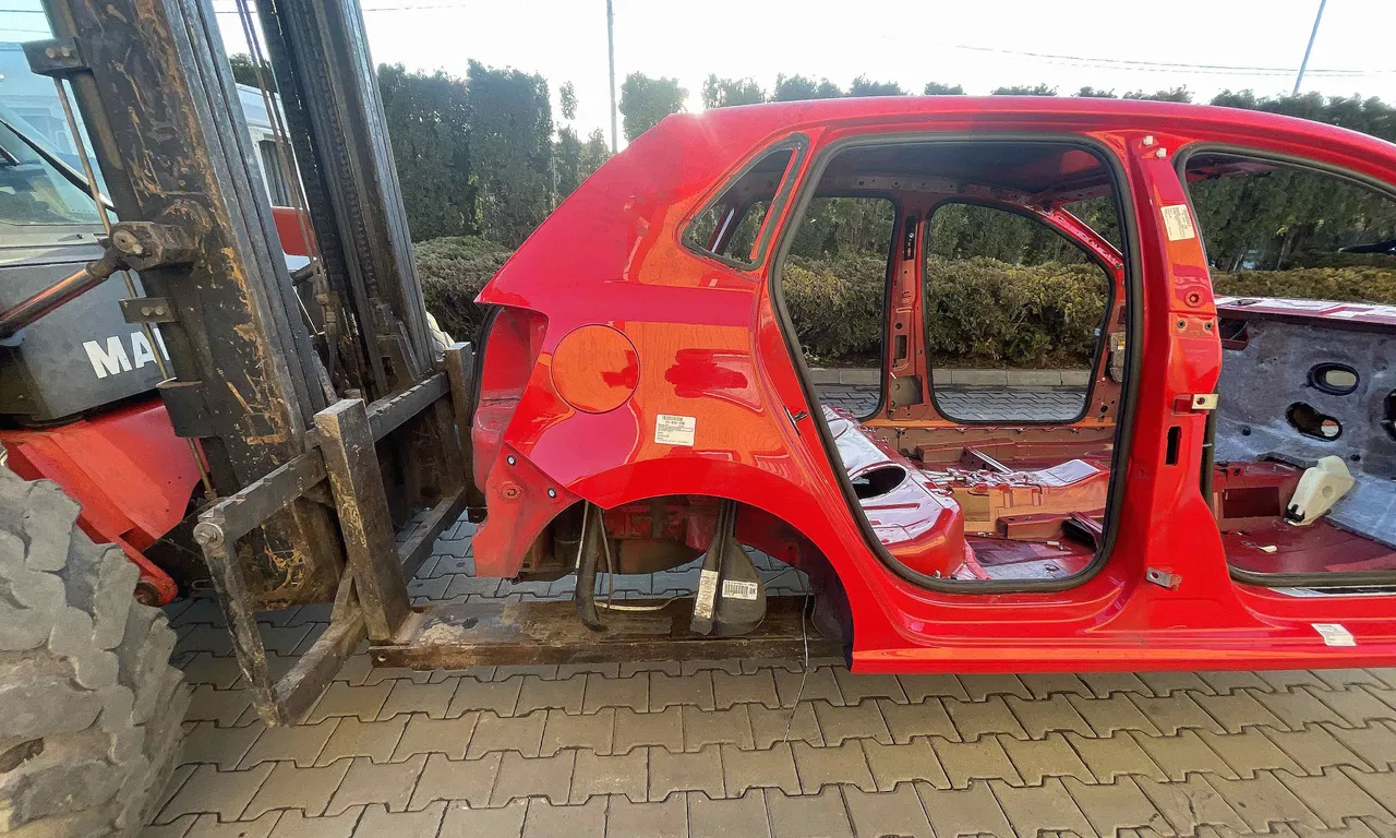 ARIPA SPATE DREAPTA VOLKSWAGEN POLO V 2009-2022