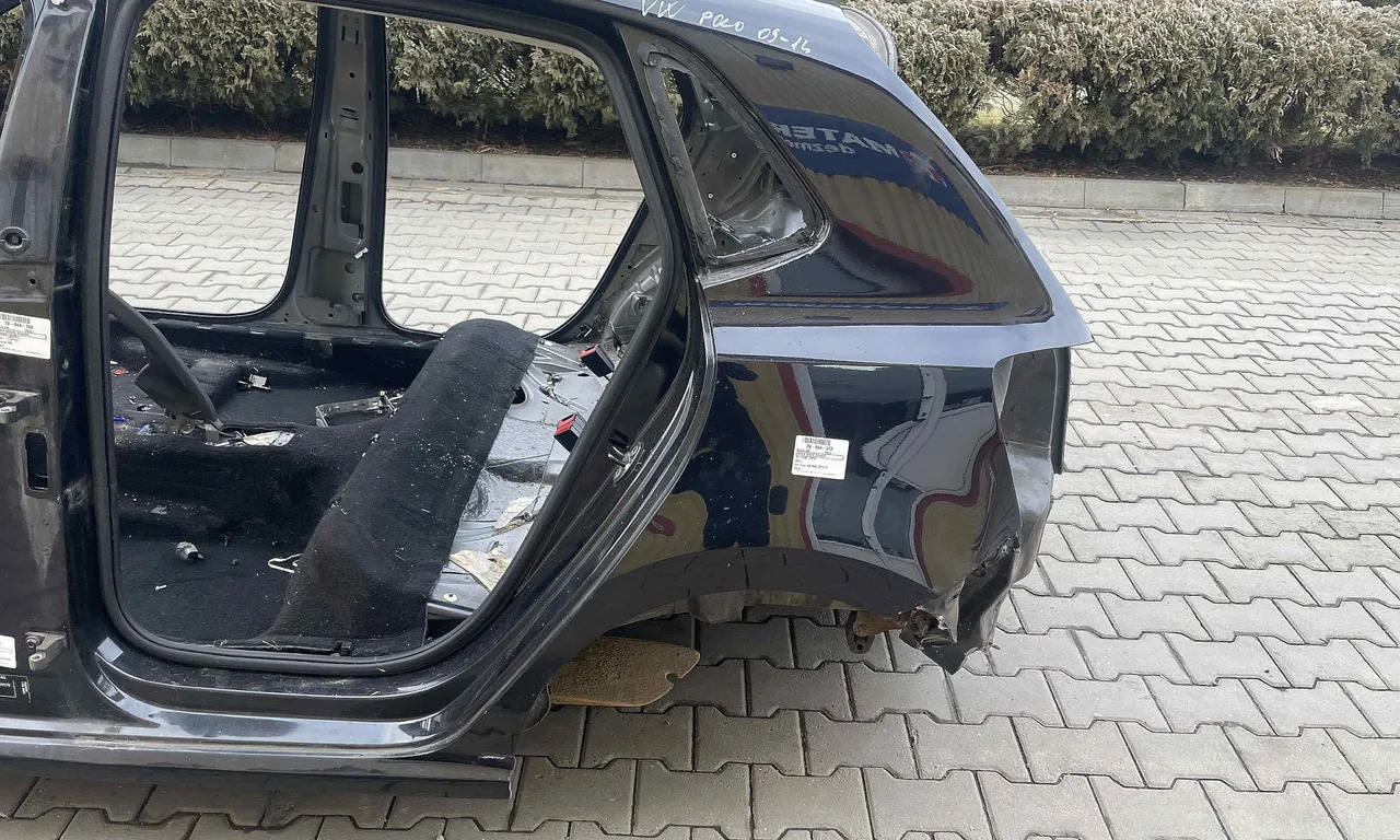 ARIPA SPATE STANGA VOLKSWAGEN POLO V 2009-2022