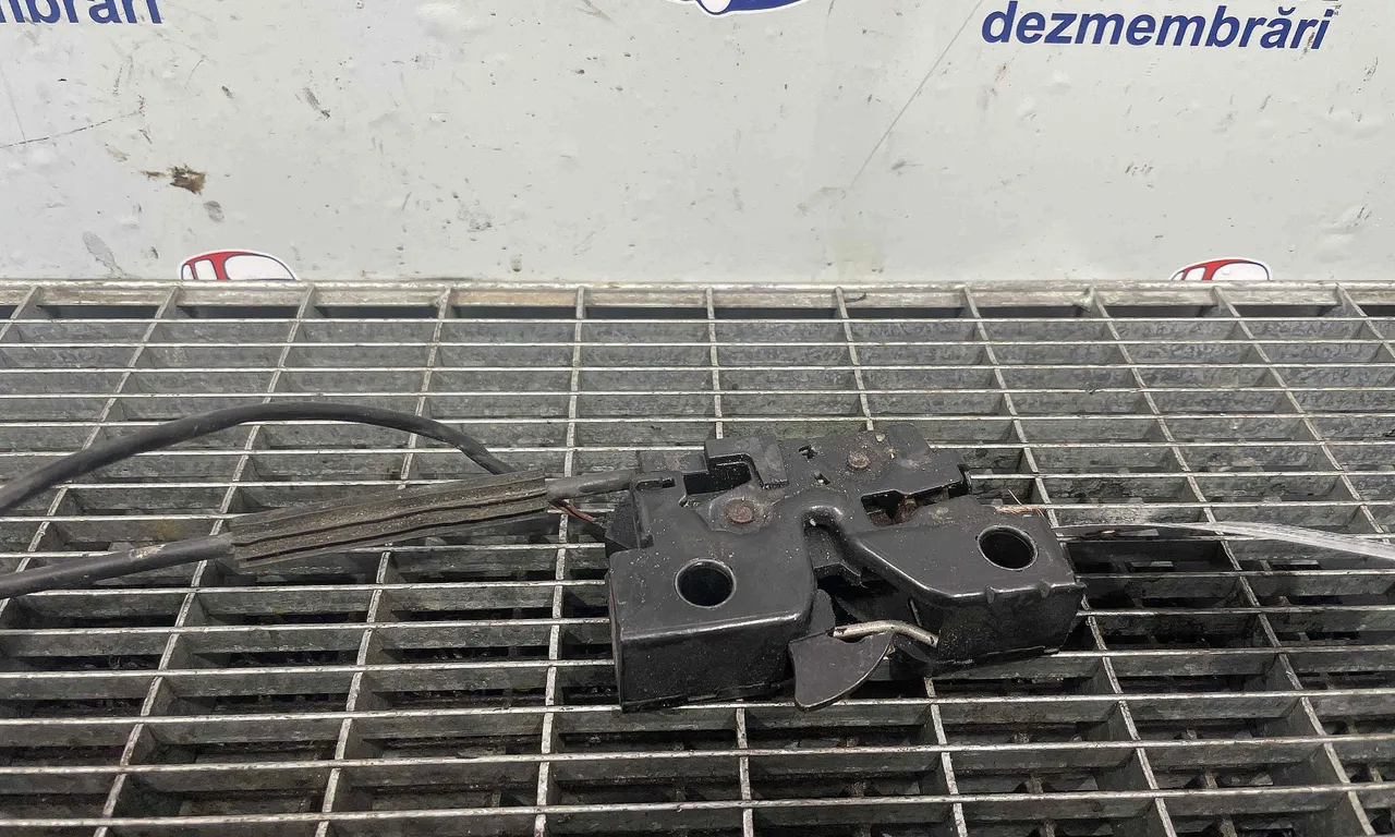 INCUIETOARE CAPOTA FATA VOLKSWAGEN POLO V 2009-2022