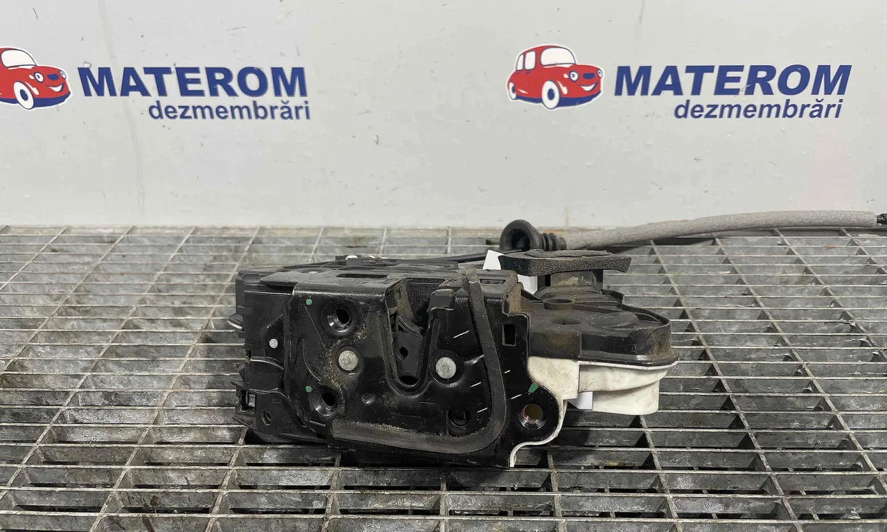INCUIETOARE USA FATA DREAPTA VOLKSWAGEN POLO V 2009-2022