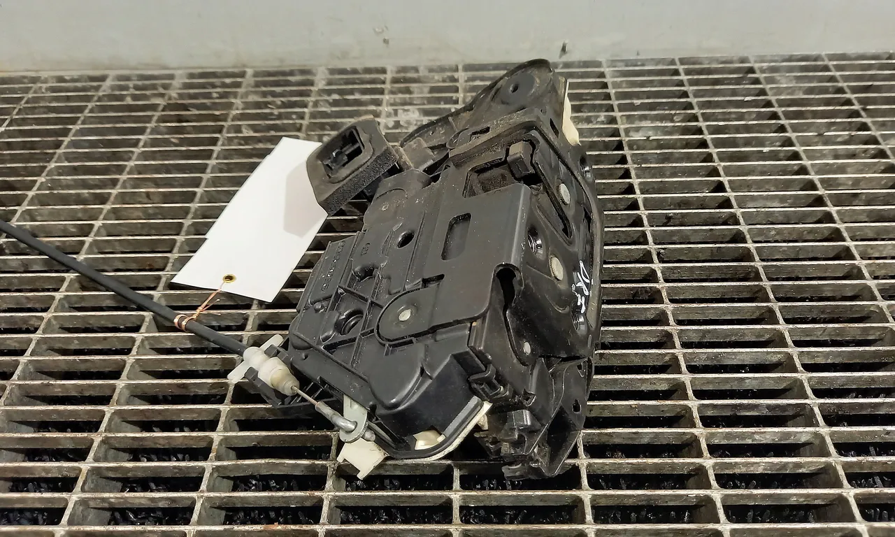 INCUIETOARE USA FATA DREAPTA VOLKSWAGEN POLO V 2009-2022