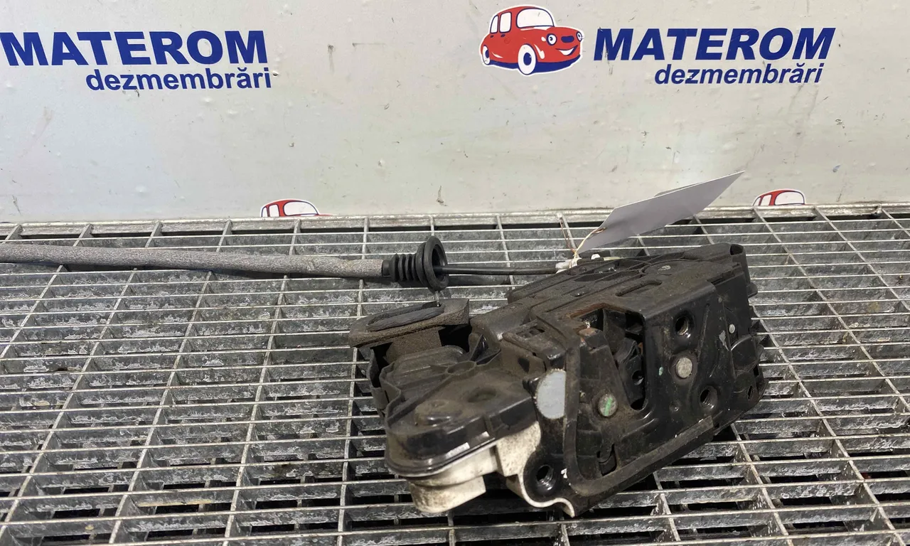 INCUIETOARE USA FATA STANGA VOLKSWAGEN POLO V 2009-2022